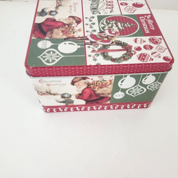 Christmas Tin - Picture 7 of 13